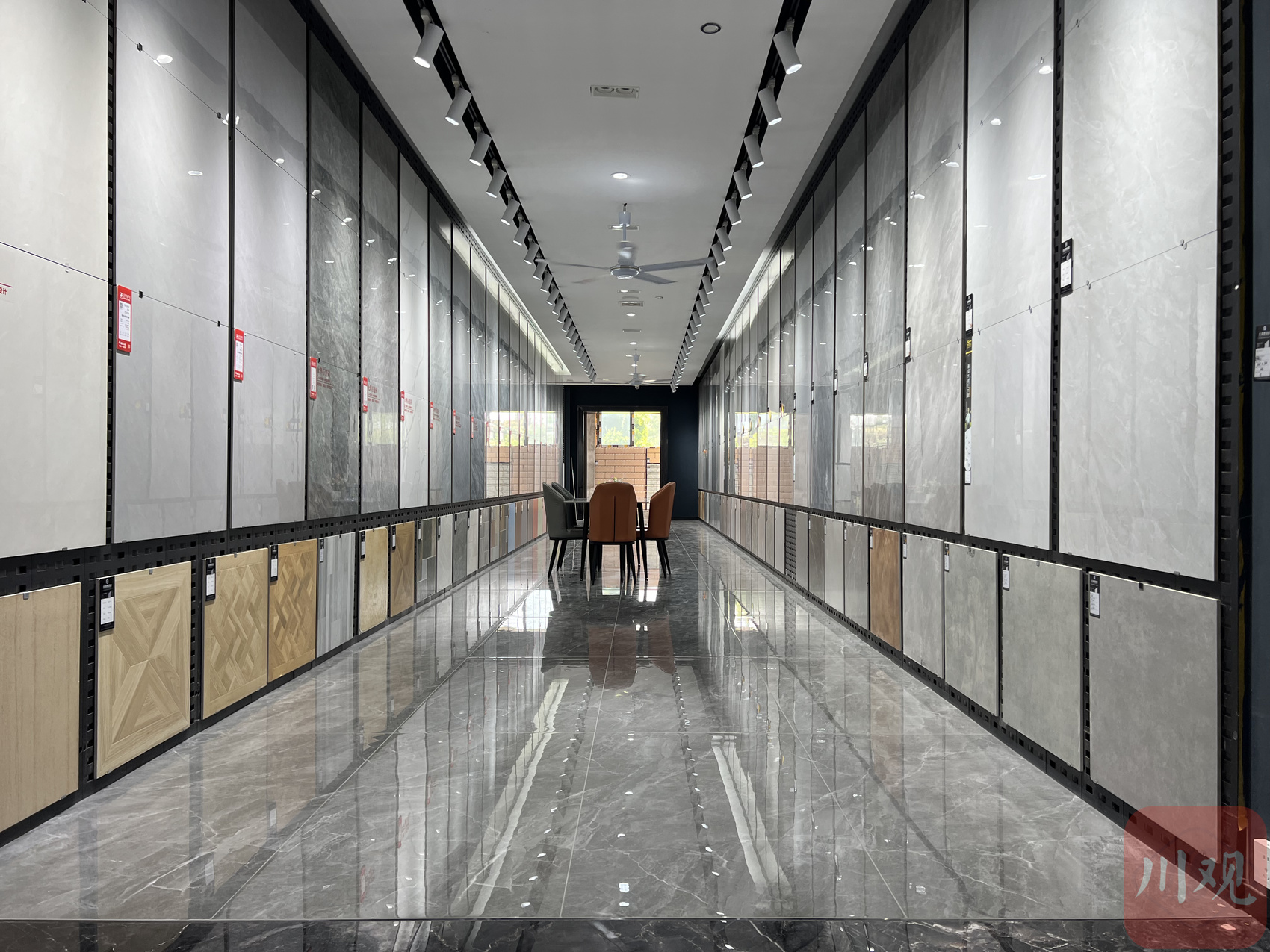 年產(chǎn)值達(dá)3億元！這個(gè)宜瀘邊界小鎮(zhèn)建材產(chǎn)業(yè)非比尋常